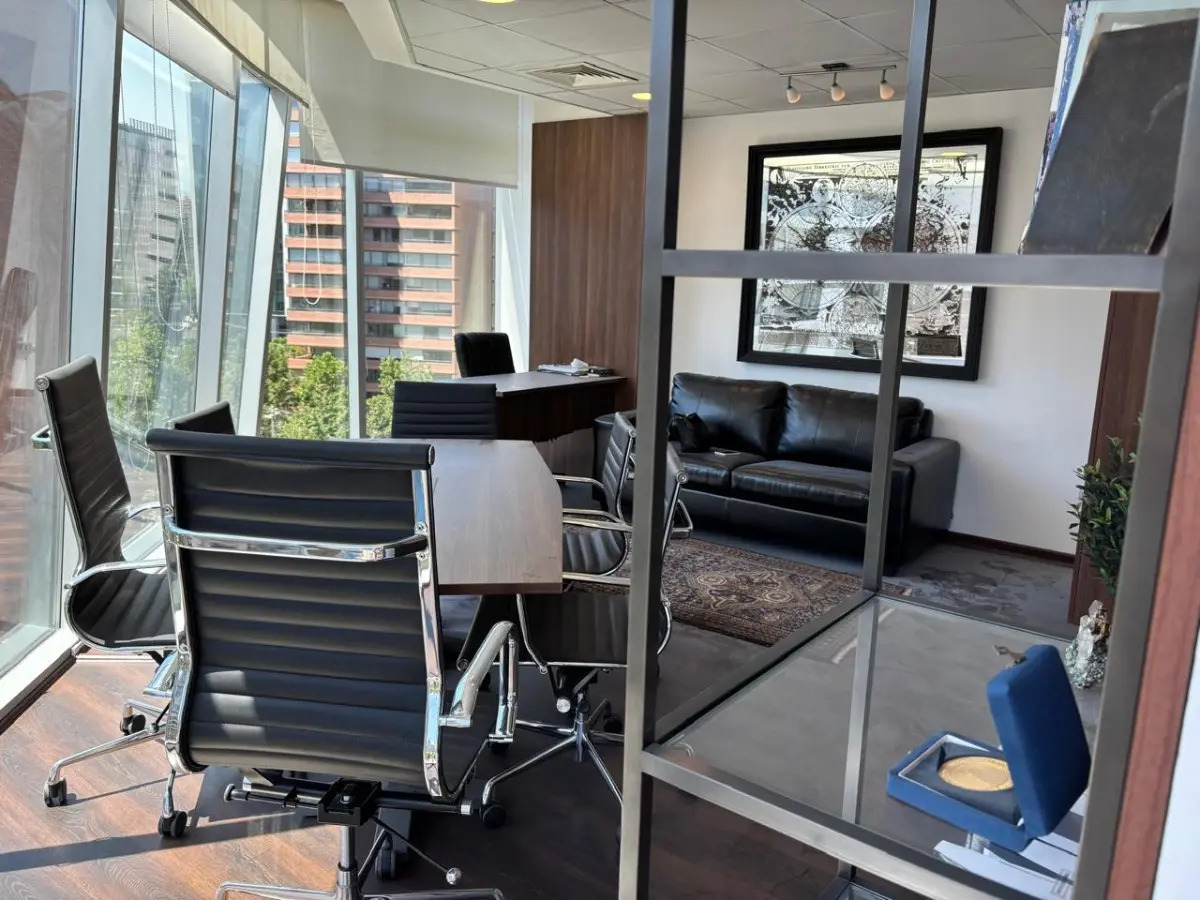 Arriendo Oficina NP 1B 1E Metro Manquehue - Apumanque - Las Condes
