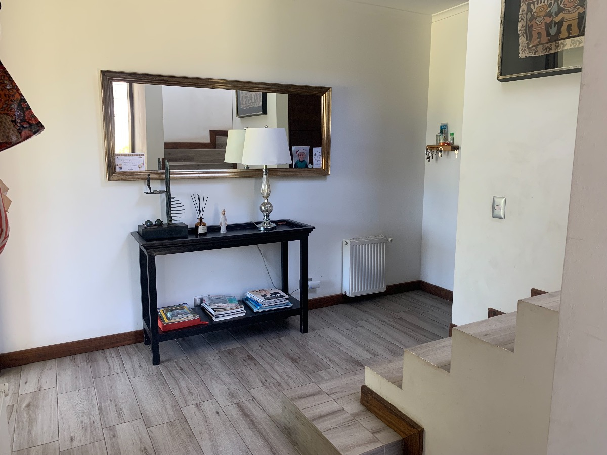 Venta Casa NOSP 4D en suite Walk-in cl&oacute;set 4B 4E 1B  - Requ&iacute;noa
