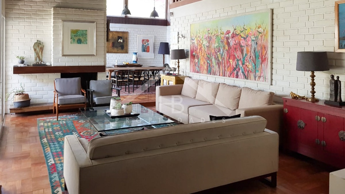 Venta Casa NO 5D en suite Walk-in cl&oacute;set 3B 2E 1B Juan XXIII - Vitacura