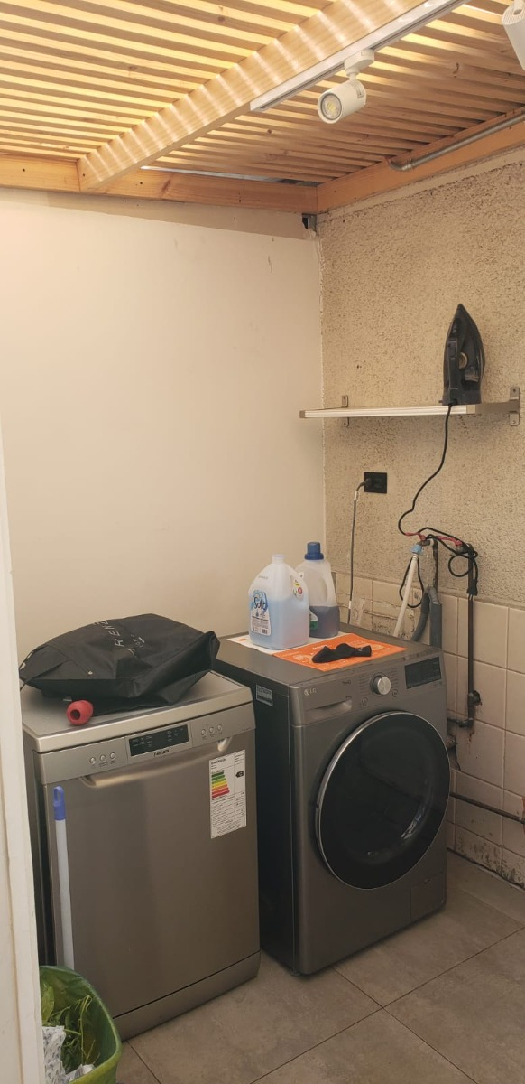 Arriendo Casa S 3D en suite 2B 2E 1Bd Las Lilas - Providencia