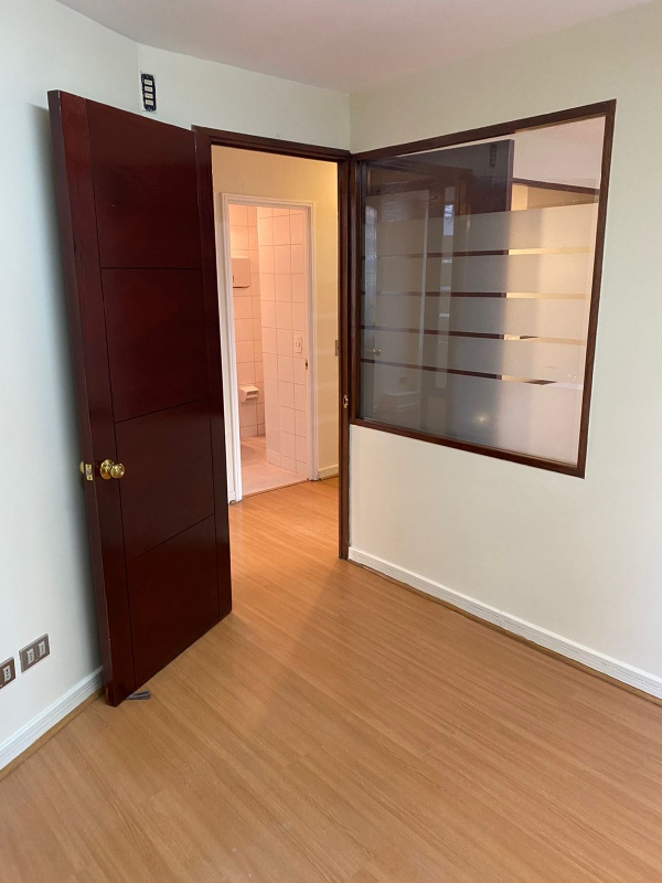 Arriendo Oficina 2B 1E Barrio El Golf - Las Condes