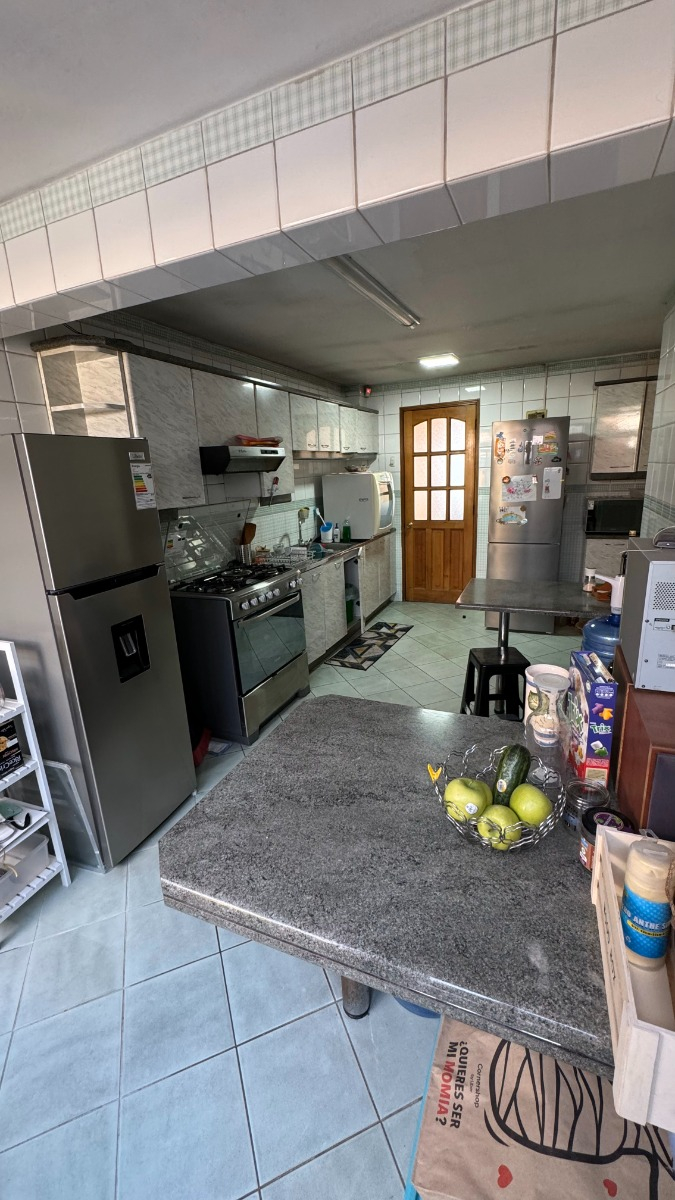 Venta Casa P 7D en suite Walk-in cl&oacute;set 4B 3E 1B Carlos Ossand&oacute;n - La Reina