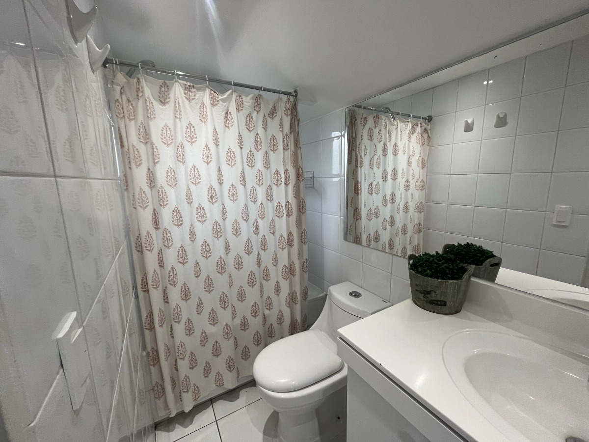 Venta Casa NO 6D en suite 5B 2E 2B La Dehesa - Lo Barnechea