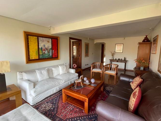 Venta Casa NO 4D 4B 3E 1B Los Trapenses - Lo Barnechea