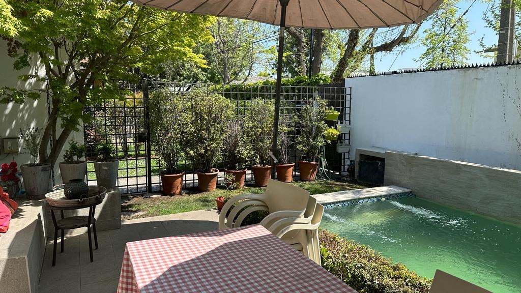 Venta Casa N 4D en suite 4B 2E 1B Nuestra Se&ntilde;ora del Rosario - Vitacura