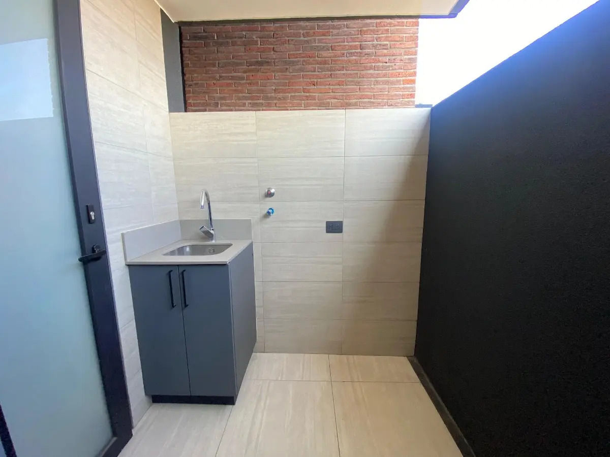 Arriendo Departamento NP 2D en suite Walk-in cl&oacute;set 2B 2E 1B Barrio El Golf - Las Condes