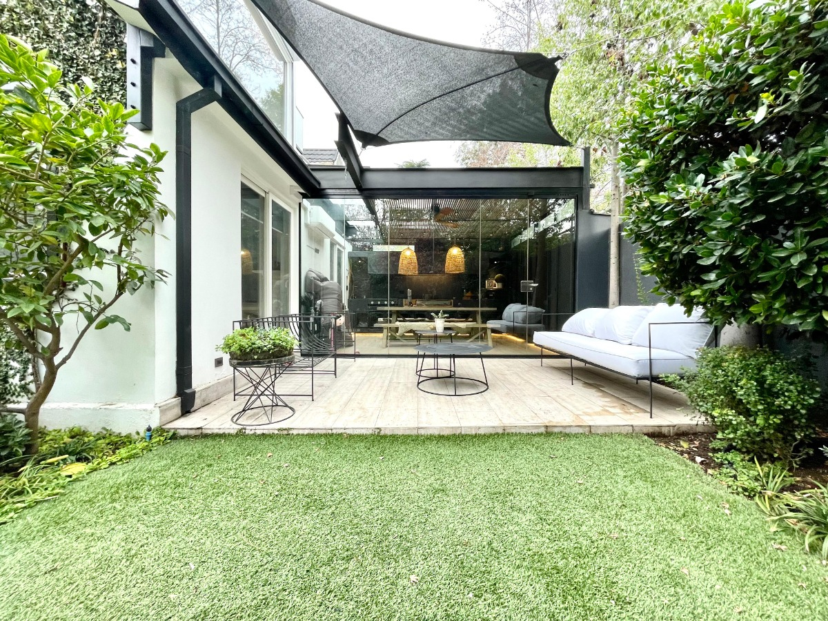 Venta Casa 4D en suite Walk-in cl&oacute;set 4B 1E Jard&iacute;n Del Este - Vitacura