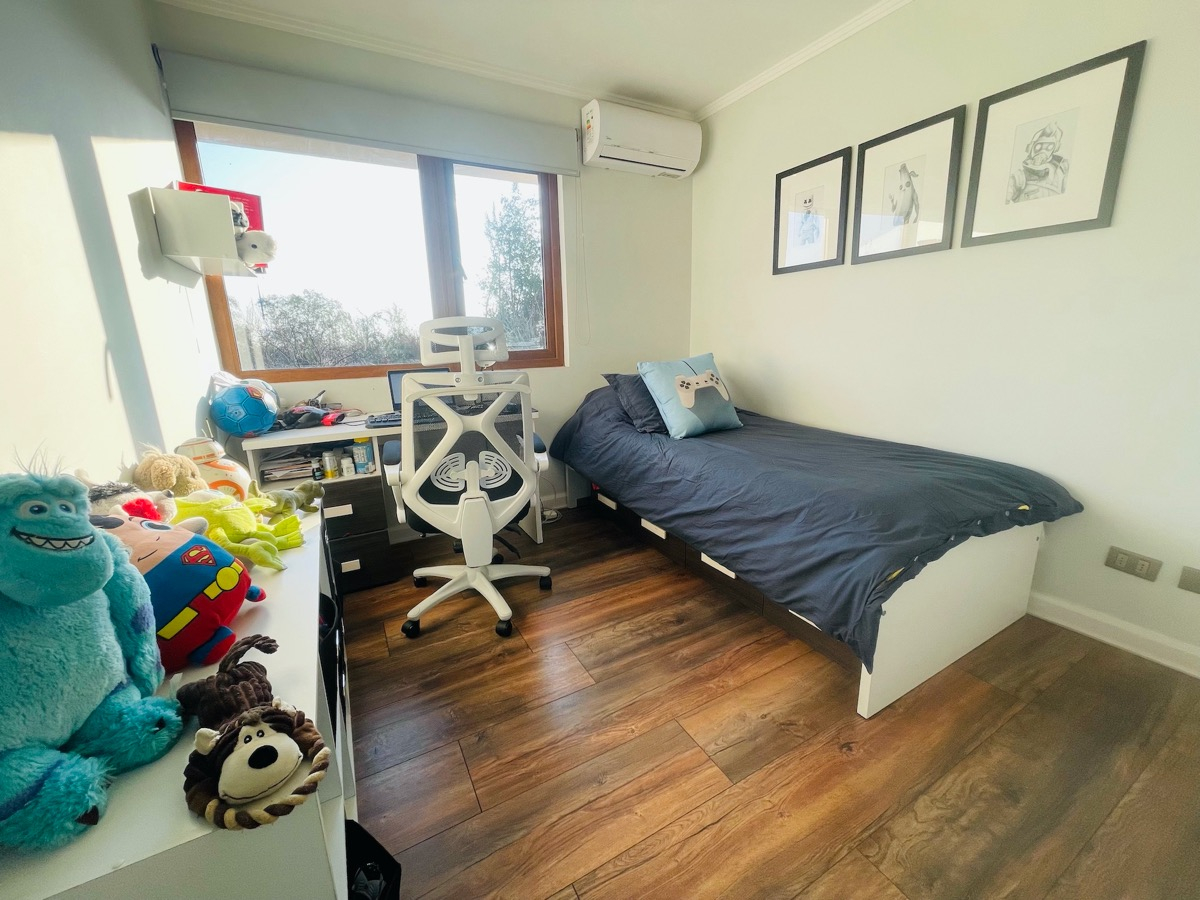 Venta Casa NP 5D en suite Walk-in cl&oacute;set 5B 2E 2B Chicureo - Colina