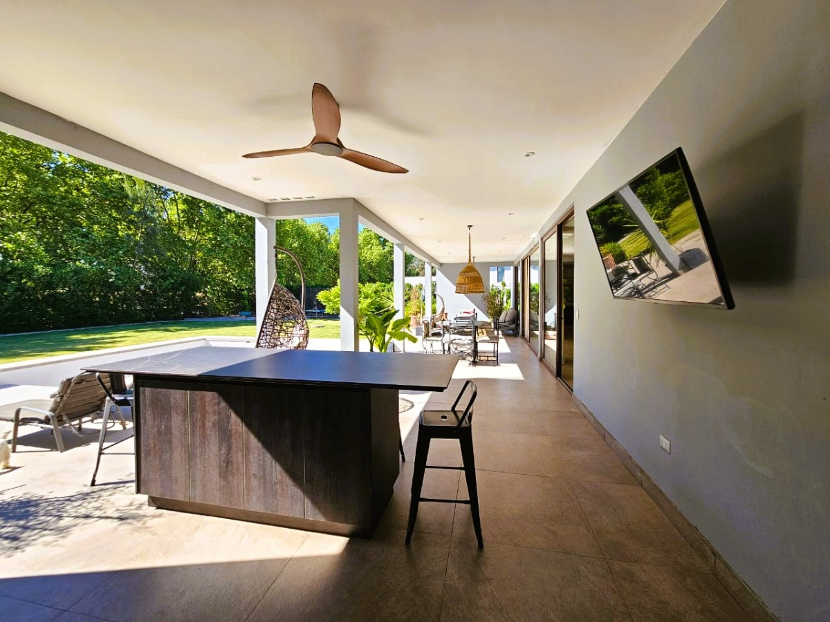 Venta Casa NOSP 3D en suite Walk-in cl&oacute;set 3B 4E 1B Chicureo - Colina