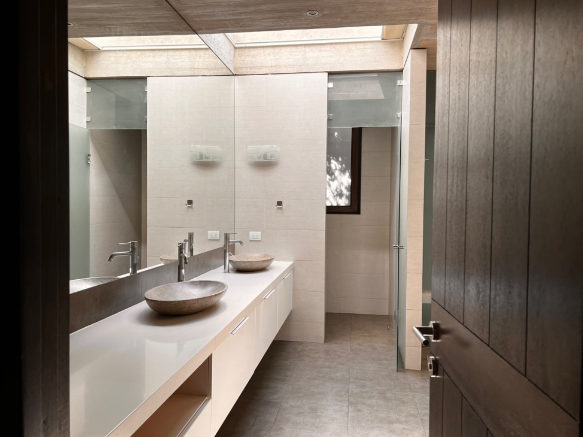 Venta Casa NO 4D 6B 3E 2B La Dehesa - Lo Barnechea