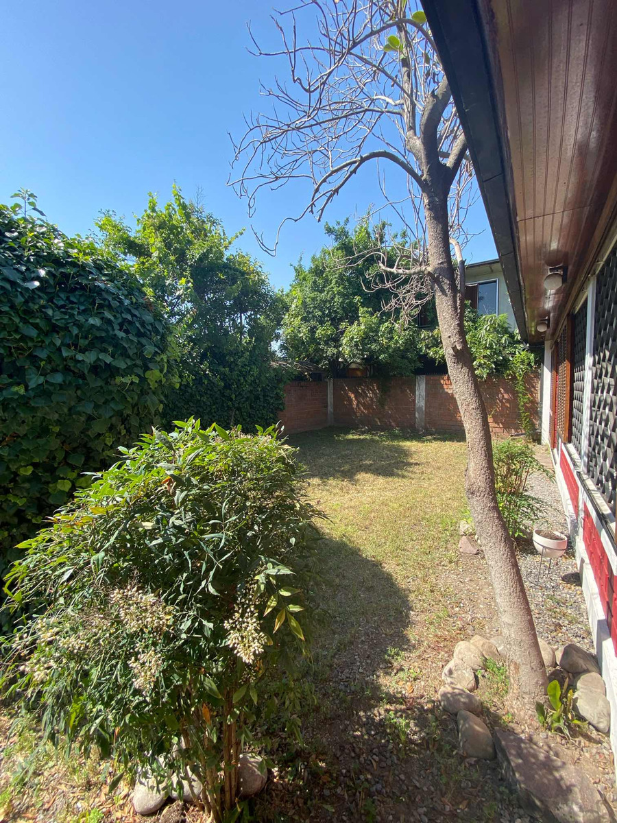 Arriendo Casa 4D 3B 2E 1B Troncos Viejos - La Reina