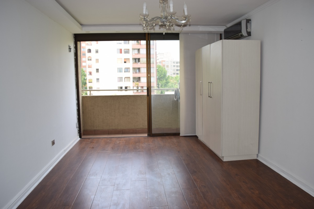 Arriendo Departamento N 4D en suite 4B 1E 1B Rotonda Atenas - Las Condes