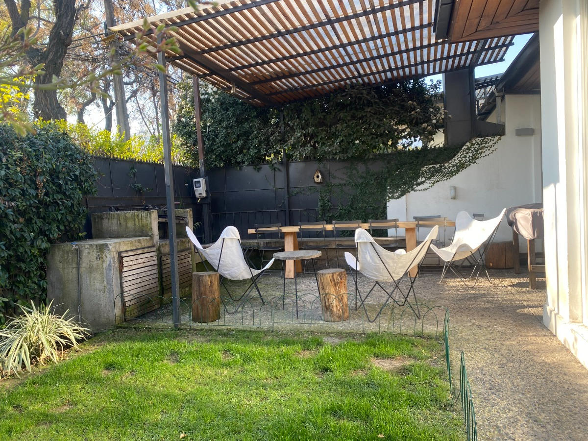 Arriendo Casa 4D 3B 2E 1B Jard&iacute;n Del Este - Vitacura