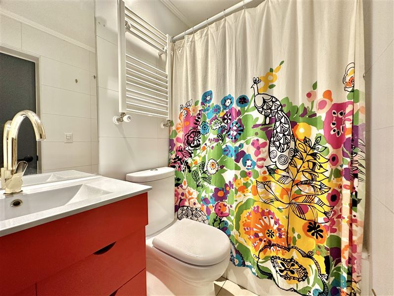 Venta Casa Nor-Oriente 3D 3B 1E 1B Metro Escuela Militar - Las Condes