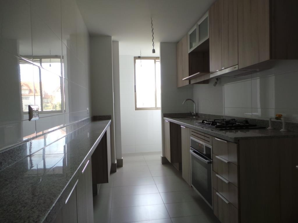 Arriendo Departamento SP 2D en suite Walk-in cl&oacute;set 2B 1E San Carlos de Apoquindo - Las Condes