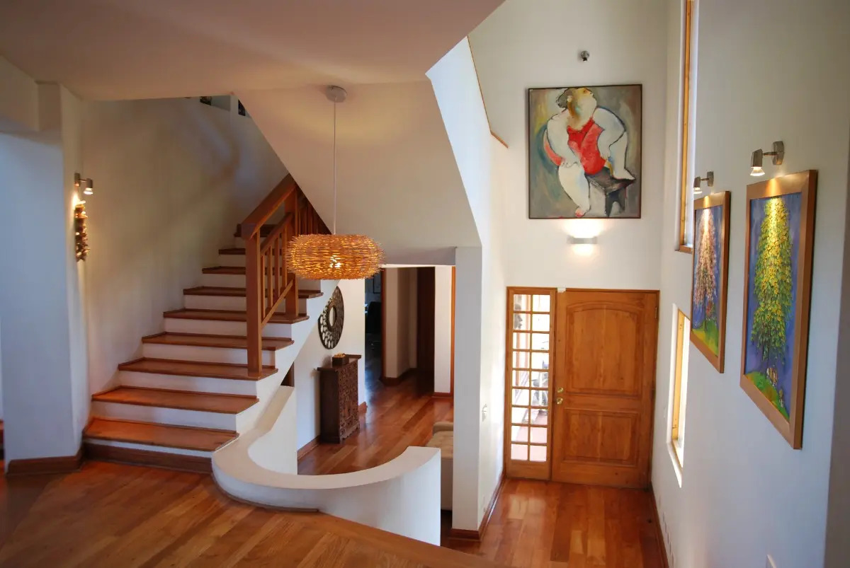 Venta Casa NOSP 5D en suite Walk-in cl&oacute;set 3B 10E 1B El Array&aacute;n - Lo Barnechea