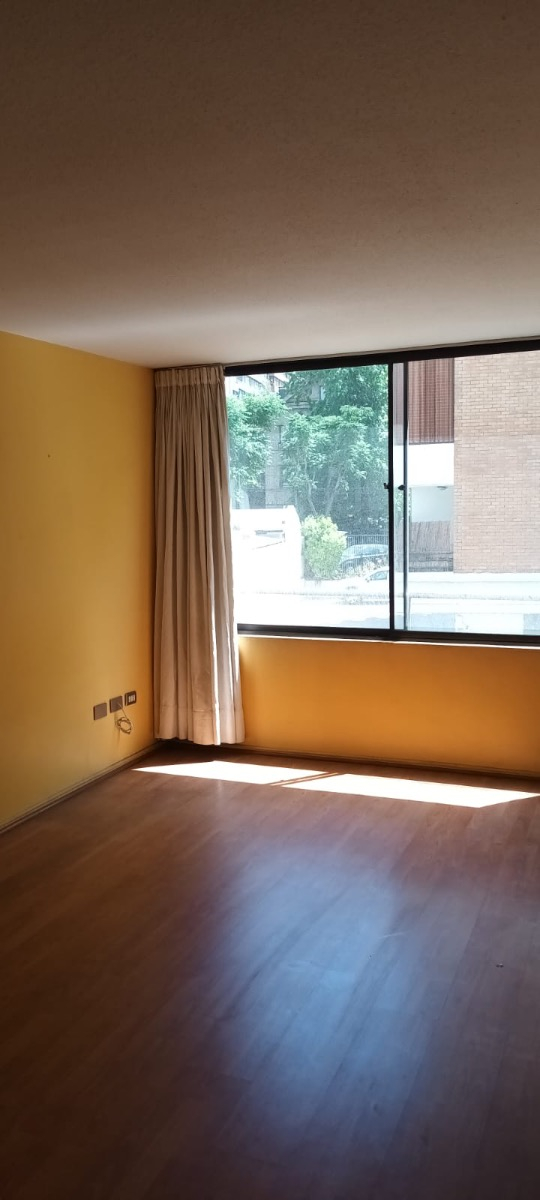 Venta Departamento NP 2D en suite 2B 1E 1B Rotonda Atenas - Las Condes