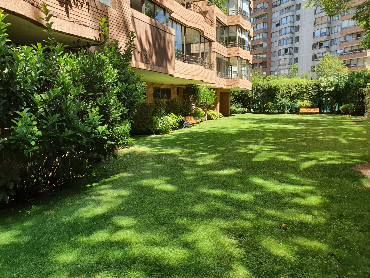 Venta Departamento 4D Metro Manquehue - Apumanque - Las Condes