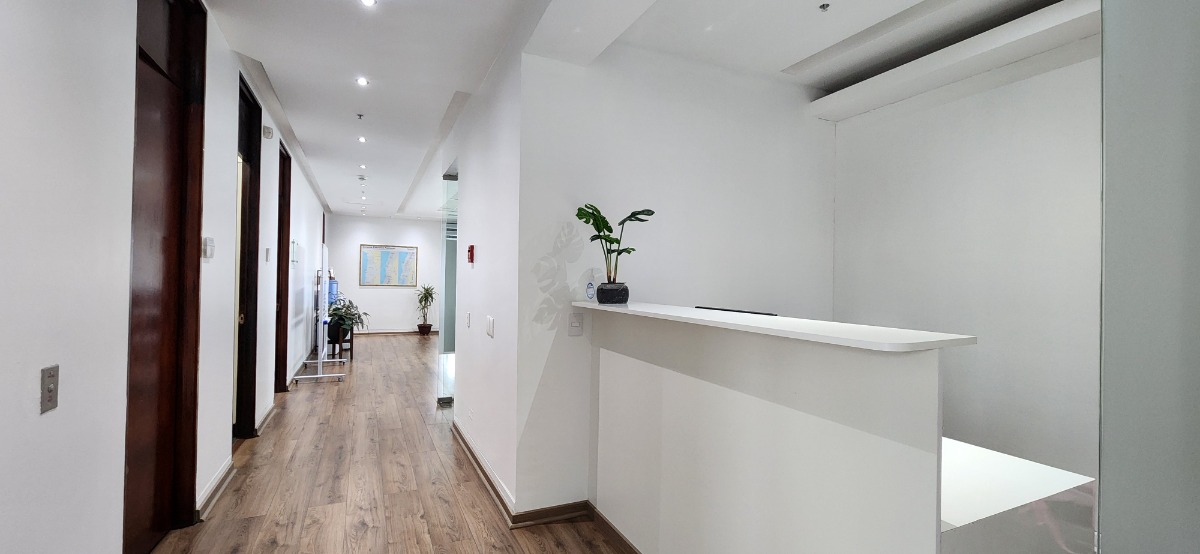 Arriendo Oficina 5B 1E 1B Barrio El Golf - Las Condes