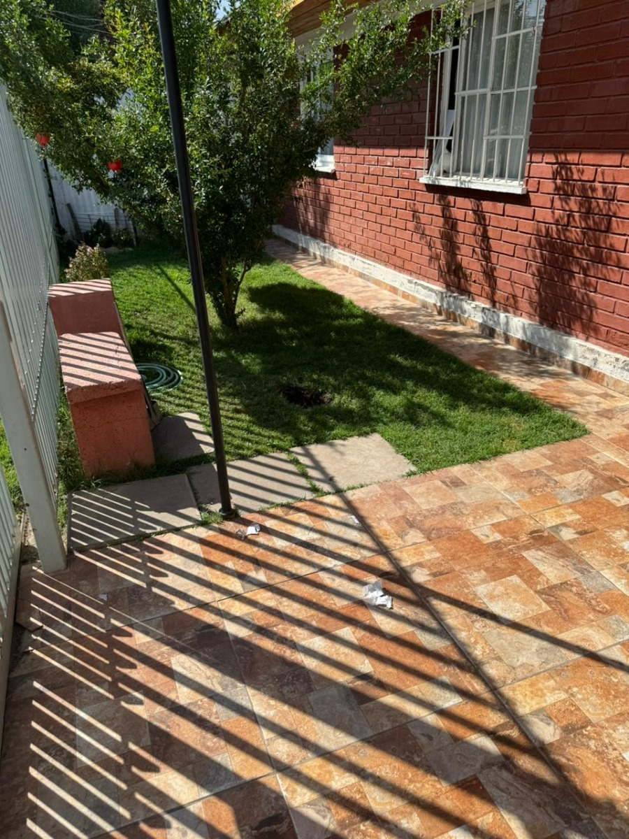 Venta Casa NP 3D 1B 2E 1B Francisco de Villagra - La Reina