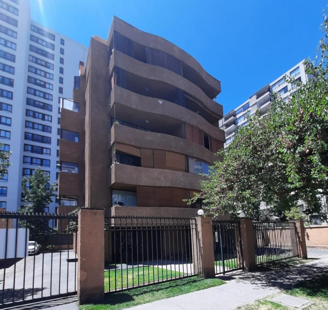 Arriendo Departamento 2D Rotonda Atenas - Las Condes