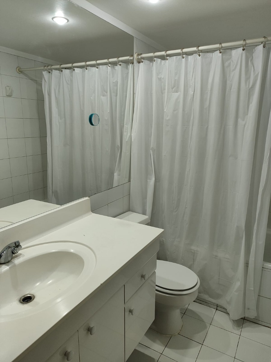 Arriendo Departamento 4D en suite Walk-in cl&oacute;set 4B 1E 1B Centro Financiero - Las Condes