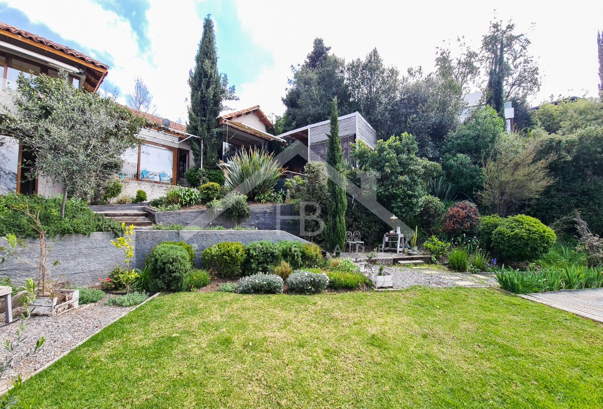 Arriendo Casa O 4D en suite Walk-in cl&oacute;set 4B 2E 1B La Dehesa - Lo Barnechea