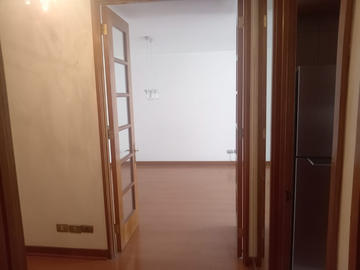 Arriendo Departamento NO 2D en suite Walk-in cl&oacute;set 2B 1E 1B Nueva Las Condes - Las Condes