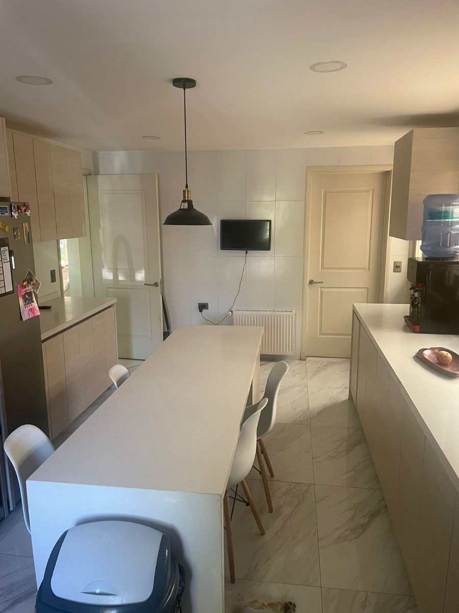 Venta Casa N 4D en suite Walk-in cl&oacute;set 4B 2E 1B Chicureo - Colina