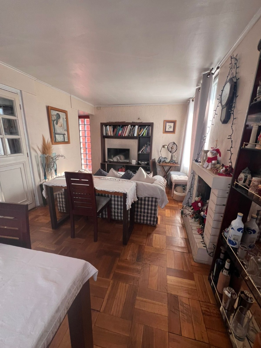 Venta Casa NO 3D 2B 1E 1B Metro Manquehue - Apumanque - Las Condes