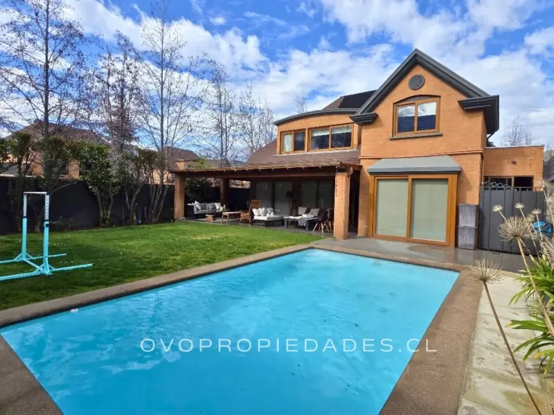 Venta Casa O 4D  5B 2E 2Bd La Dehesa - Lo Barnechea