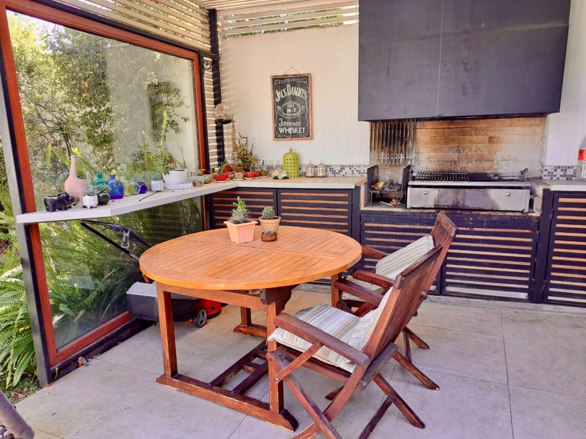 Arriendo Casa 3D 3B 6E 1B Metro Pr&iacute;ncipe de Gales - Country Club - La Reina