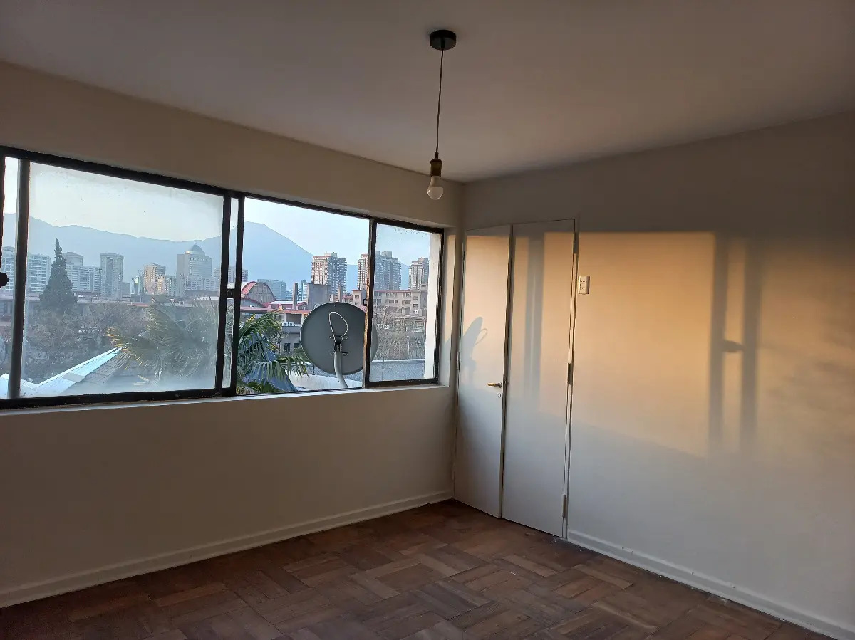 Arriendo Departamento 2D 1B Metro Escuela Militar - Las Condes
