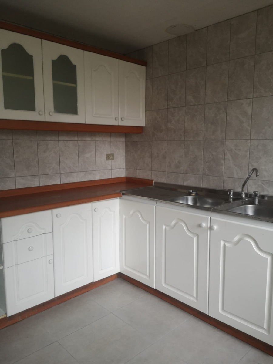 Arriendo Casa 4D Rotonda Atenas - Las Condes
