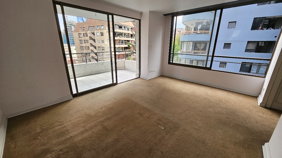 Venta Departamento NP 2D en suite 2B 1E 1B Centro Financiero - Las Condes