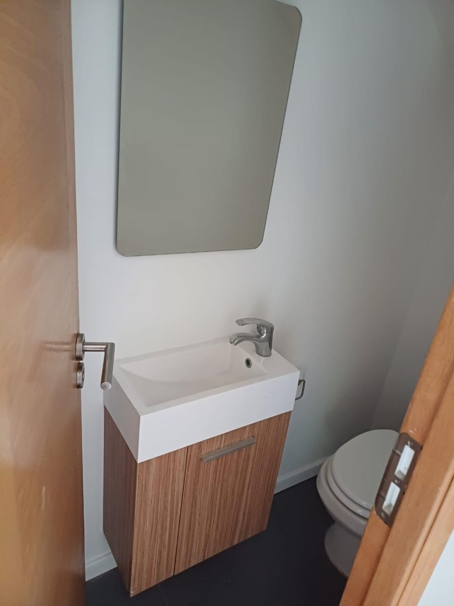 Arriendo Casa P 4D en suite Walk-in cl&oacute;set 4B 2E 1B Chicureo - Colina