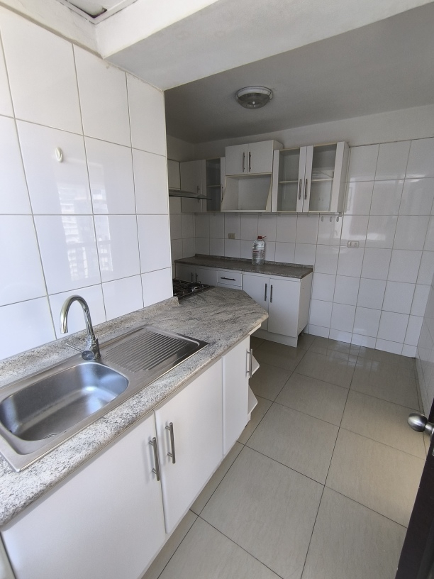 Arriendo Departamento 3D 2B 1E Metro Escuela Militar - Las Condes