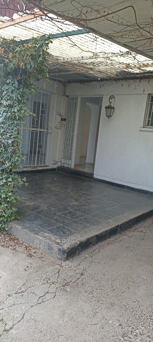 Venta Casa SP 5D 2B 1E 1B Metro Hernando de Magallanes - Las Condes