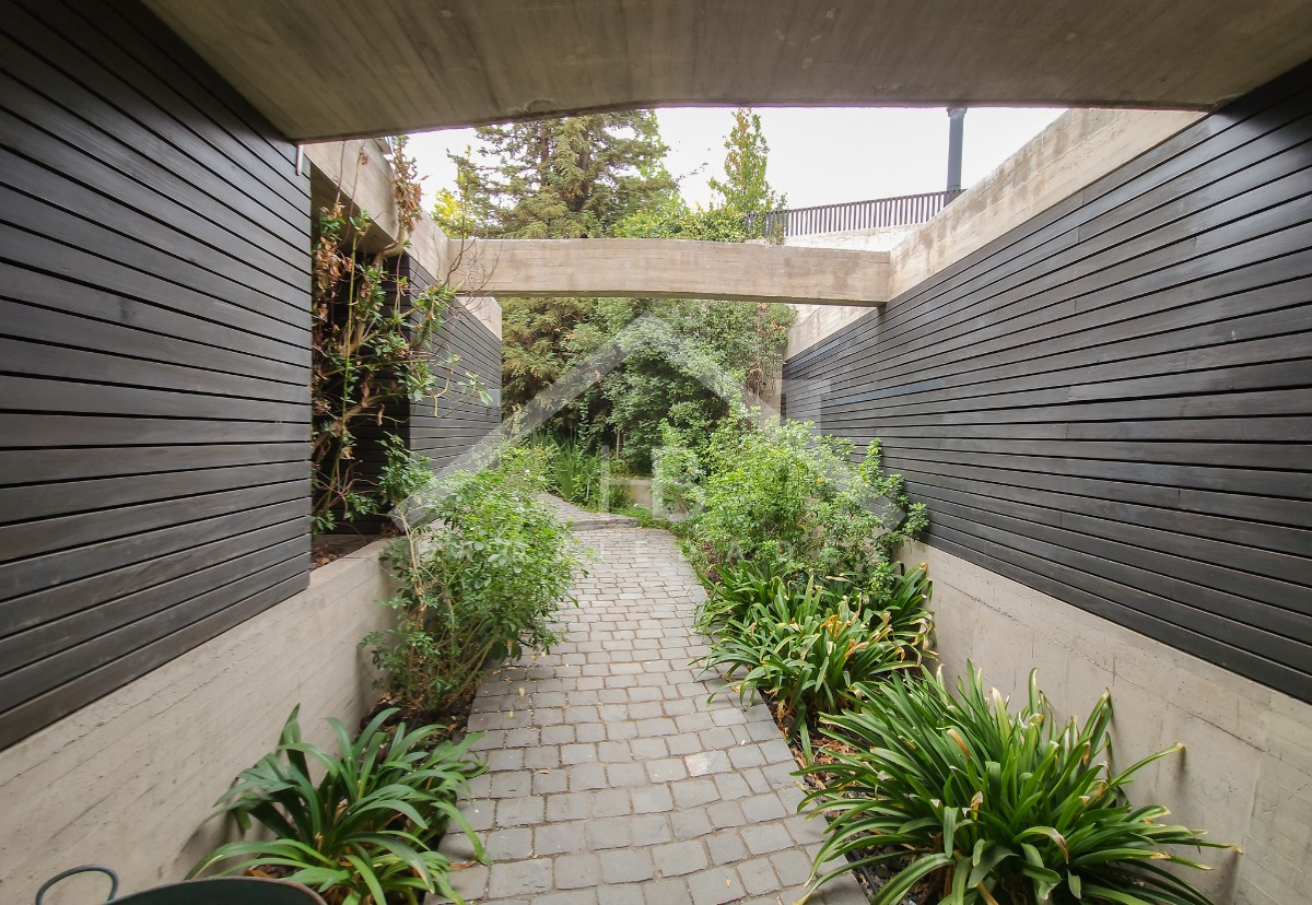 Venta Casa NO 5D en suite Walk-in cl&oacute;set 6B 3E 2B La Dehesa - Lo Barnechea