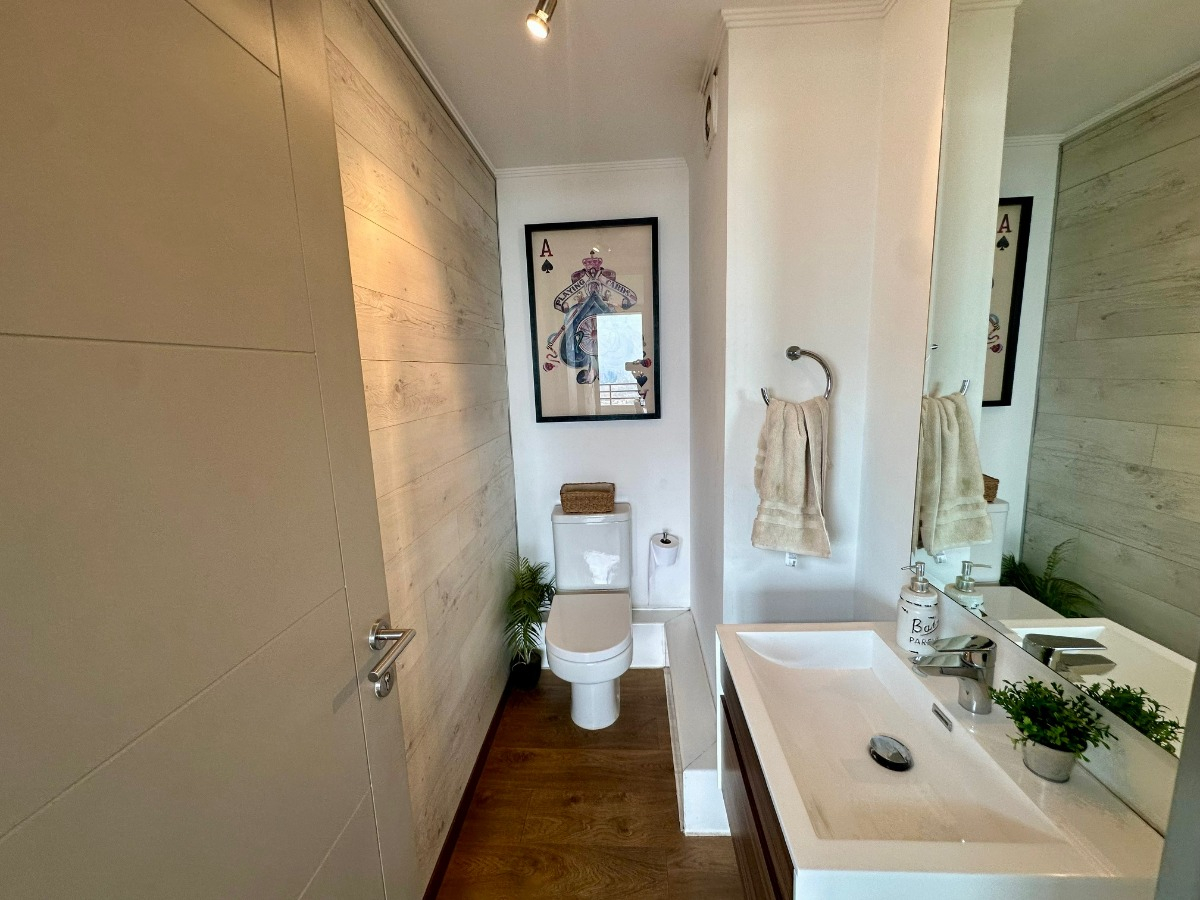 Venta Departamento SP 3D en suite Walk-in cl&oacute;set 4B 2E 1Bd Rotonda Atenas - Las Condes